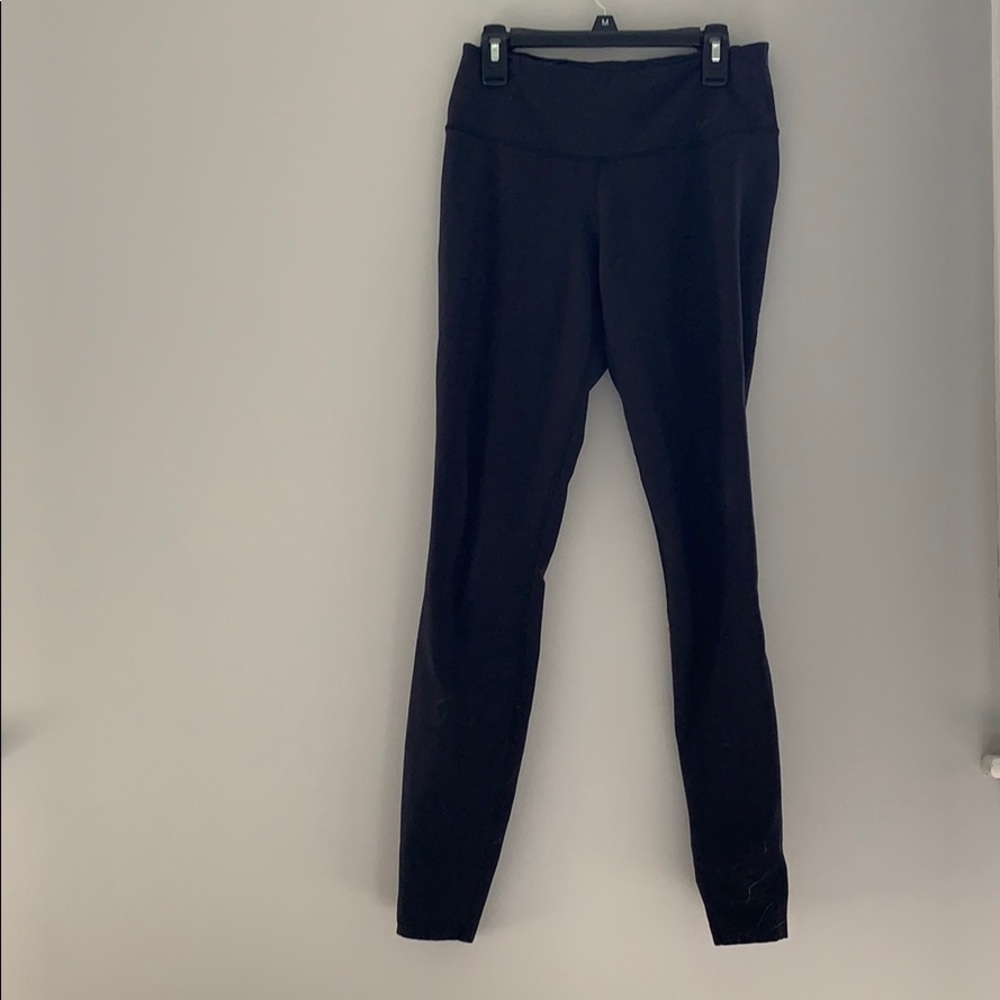 Black Nike leggings